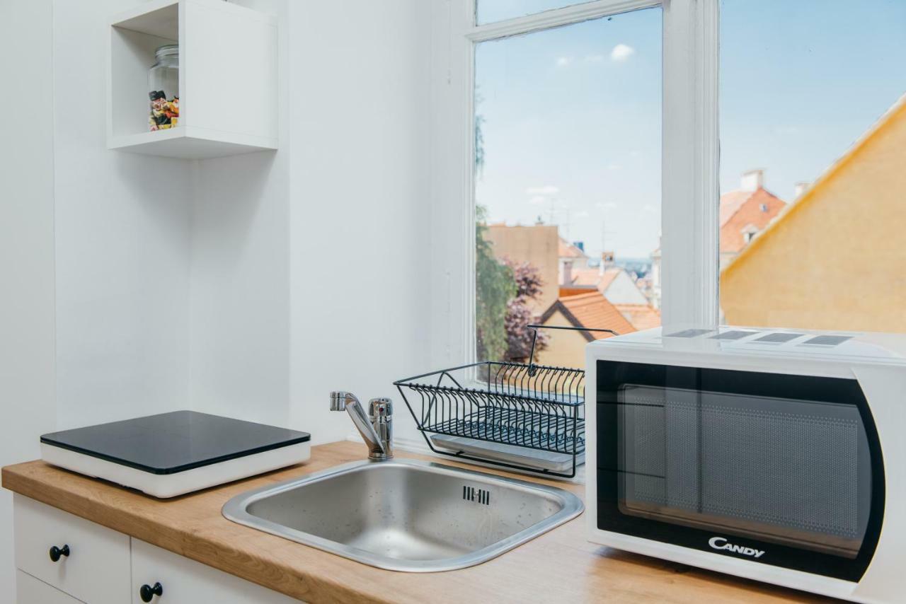 Old Town Tale Apartment Zagreb Bagian luar foto