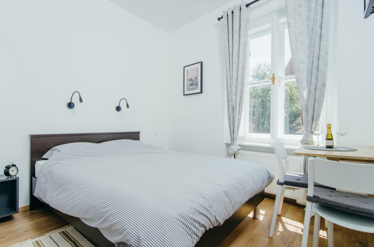 Old Town Tale Apartment Zagreb Bagian luar foto